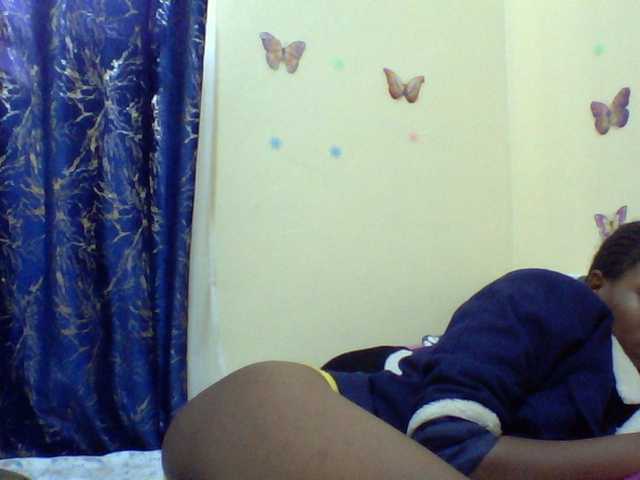 Blackfoxb live cam on BongaCams