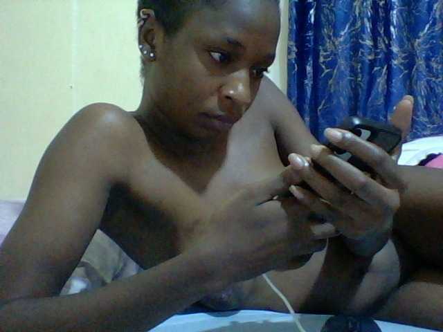 Blackfoxb live cam on BongaCams