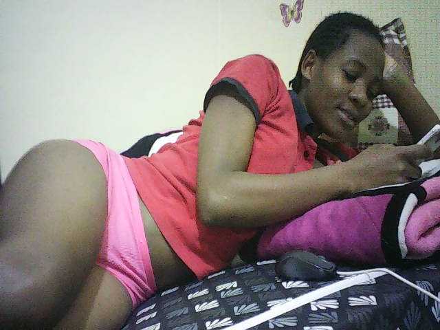 Blackfoxb live cam on BongaCams