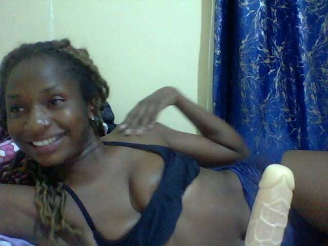 Blackfoxb live cam on BongaCams
