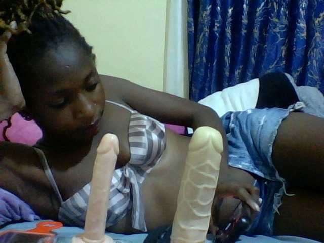 Blackfoxb live cam on BongaCams