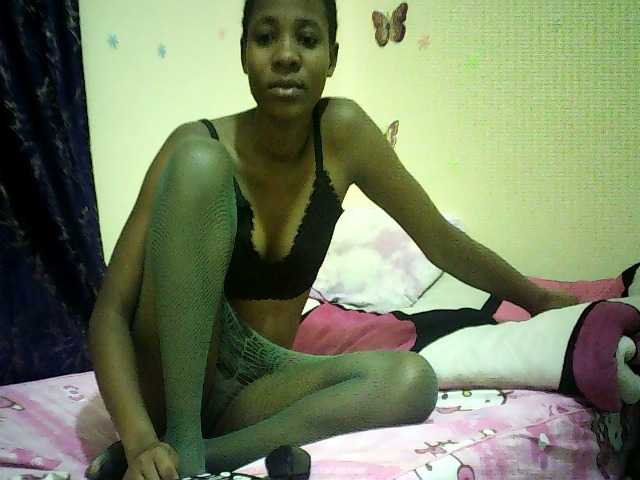 Blackfoxb live cam on BongaCams