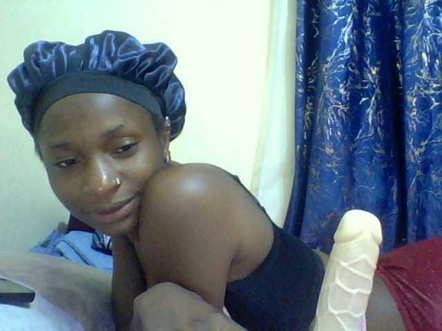 Blackfoxb live cam on BongaCams