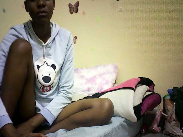 Blackfoxb live cam on BongaCams