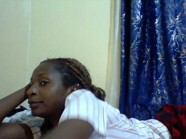 Blackfoxb live cam on BongaCams
