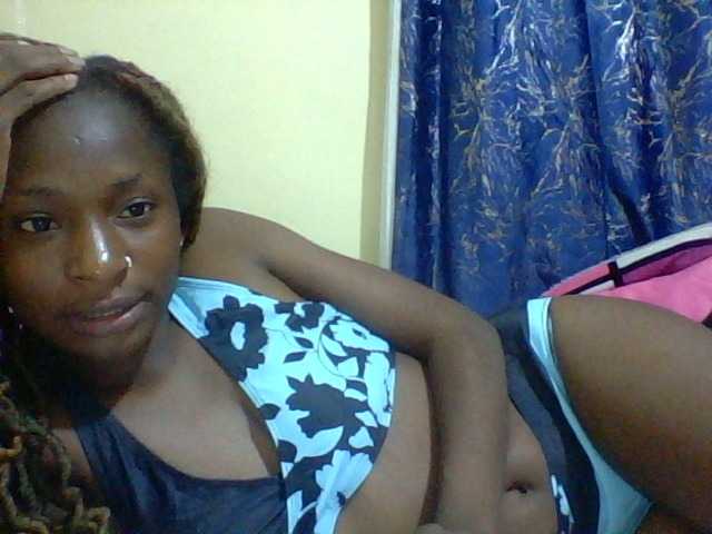 Blackfoxb live cam on BongaCams