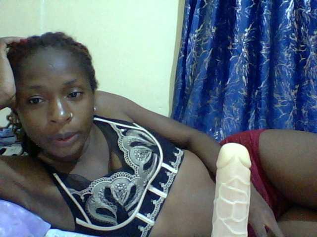 Blackfoxb live cam on BongaCams