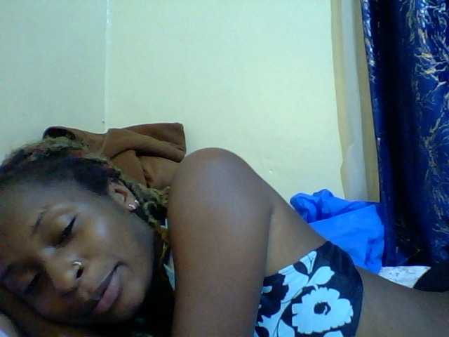 Blackfoxb live cam on BongaCams