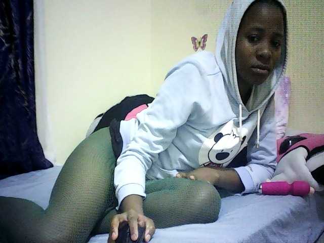 Blackfoxb live cam on BongaCams
