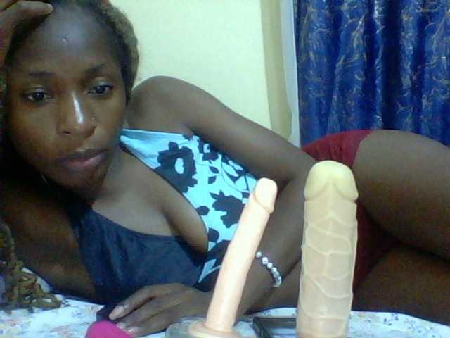 Blackfoxb live cam on BongaCams