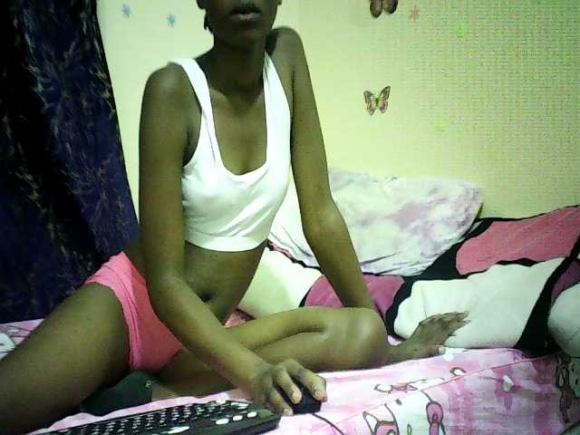 Blackfoxb live cam on BongaCams