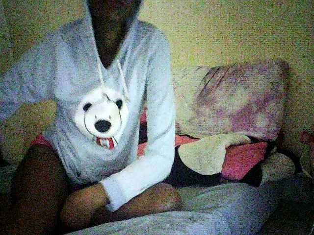 Blackfoxb live cam on BongaCams
