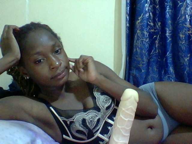 Blackfoxb live cam on BongaCams