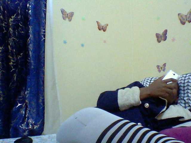 Blackfoxb live cam on BongaCams