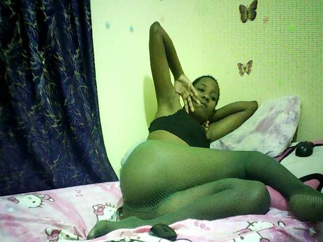 Blackfoxb live cam on BongaCams