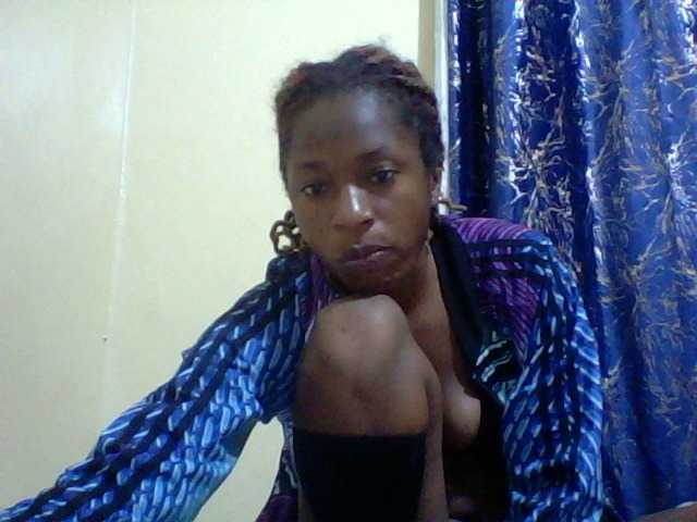 Blackfoxb live cam on BongaCams