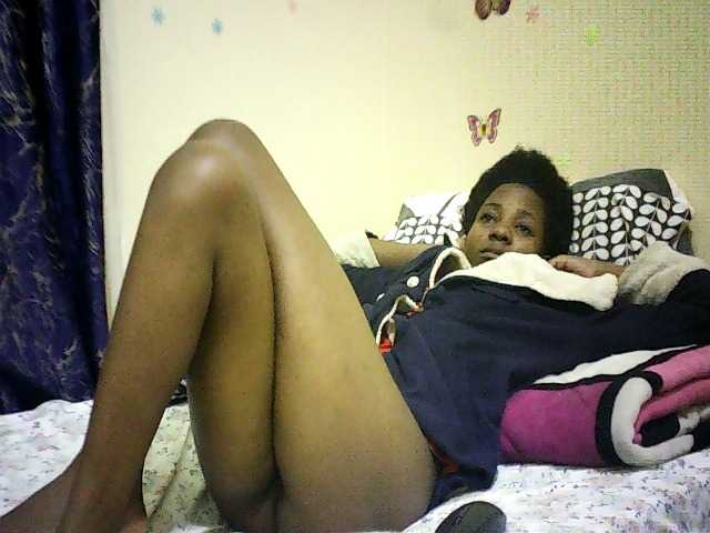 Blackfoxb live cam on BongaCams