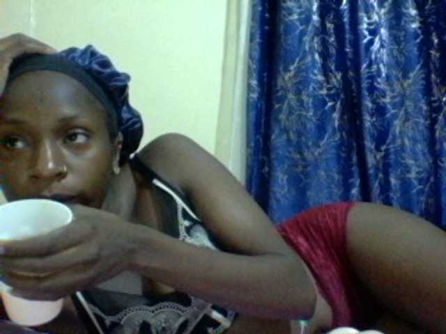 Blackfoxb live cam on BongaCams