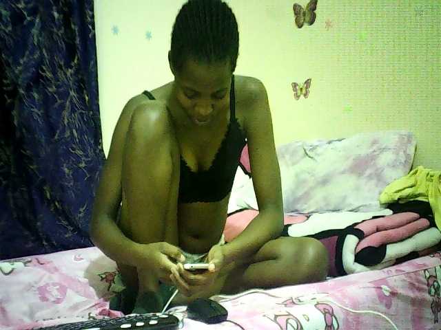 Blackfoxb live cam on BongaCams