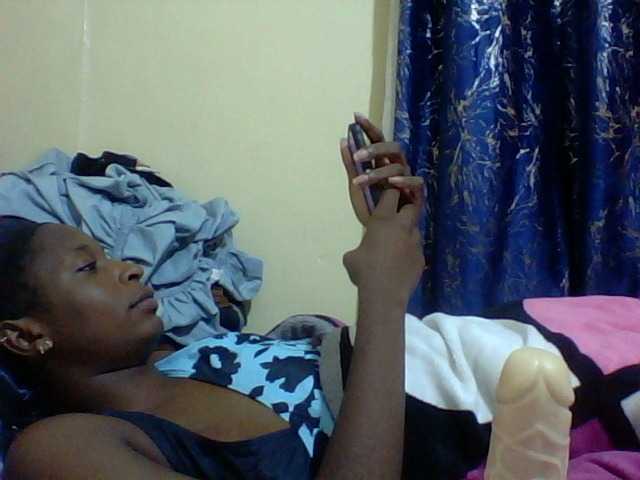 Blackfoxb live cam on BongaCams