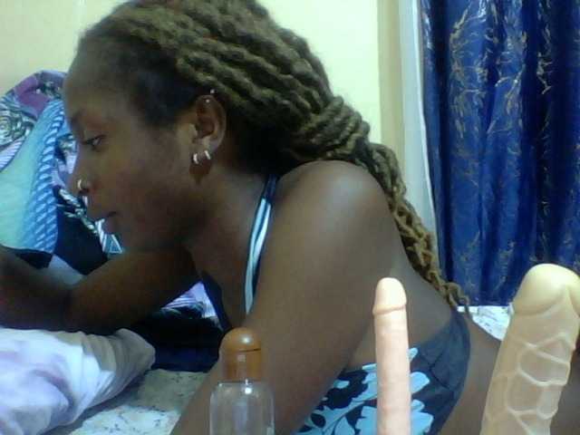 Blackfoxb live cam on BongaCams