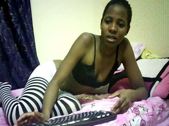 Blackfoxb live cam on BongaCams