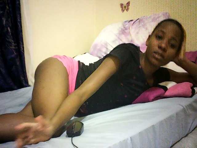 Blackfoxb live cam on BongaCams