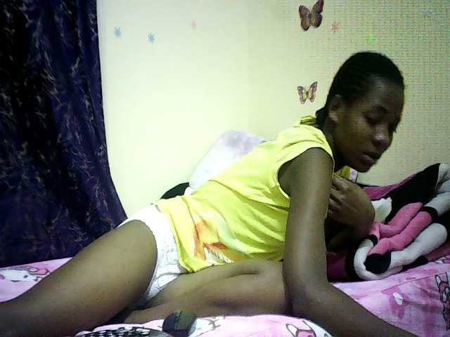 Blackfoxb live cam on BongaCams