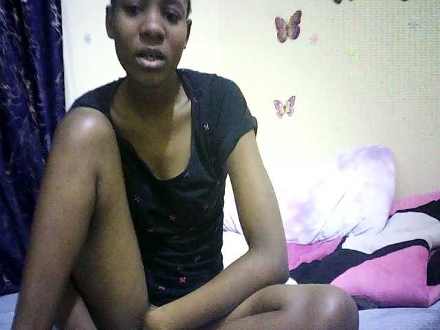 Blackfoxb live cam on BongaCams