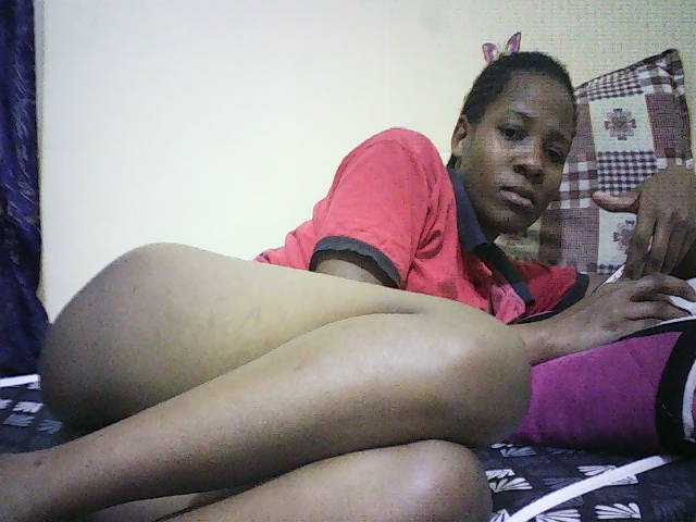 Blackfoxb live cam on BongaCams
