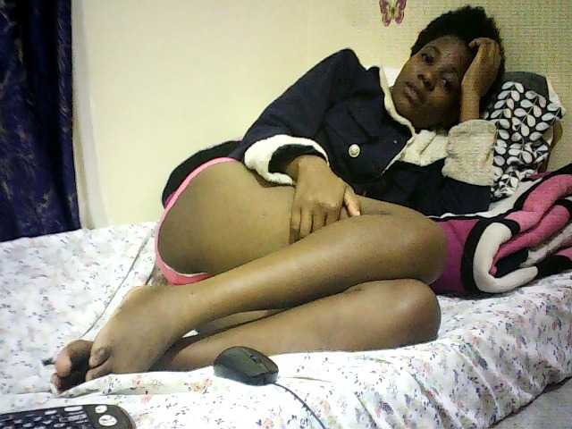 Blackfoxb live cam on BongaCams