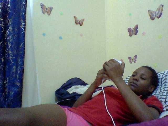 Blackfoxb live cam on BongaCams