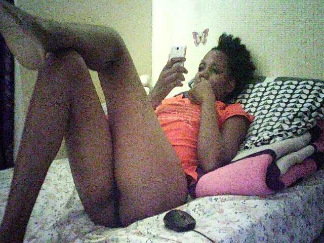 Blackfoxb live cam on BongaCams