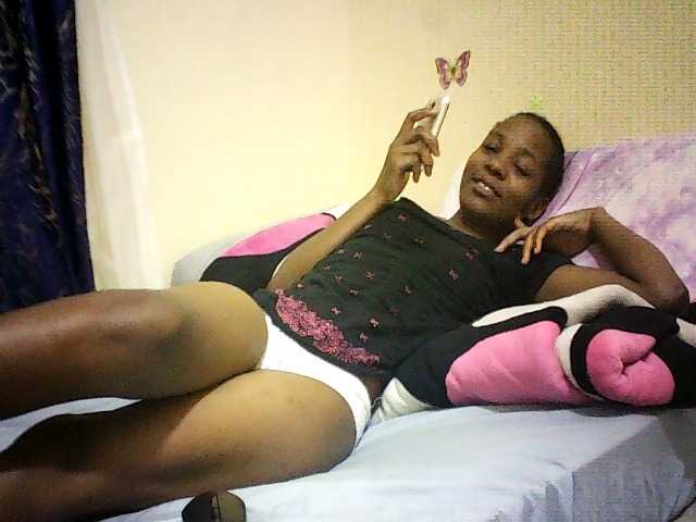 Blackfoxb live cam on BongaCams