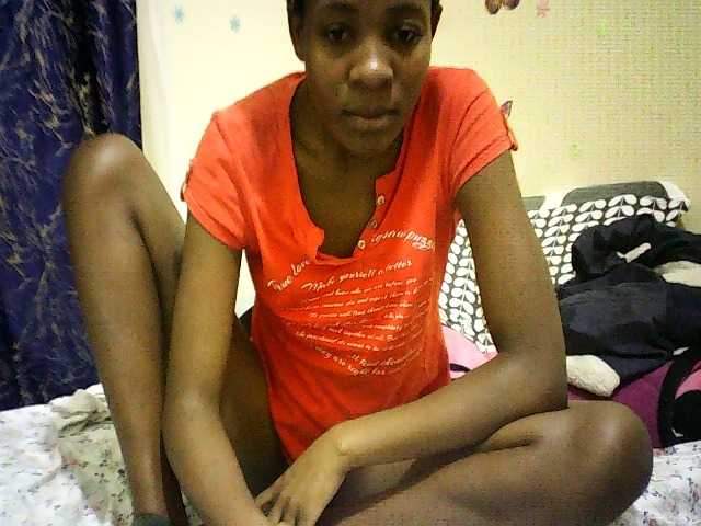 Blackfoxb live cam on BongaCams