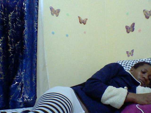 Blackfoxb live cam on BongaCams