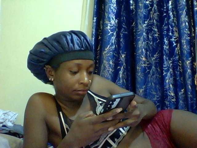 Blackfoxb live cam on BongaCams