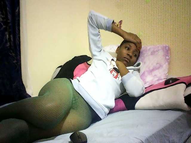 Blackfoxb live cam on BongaCams