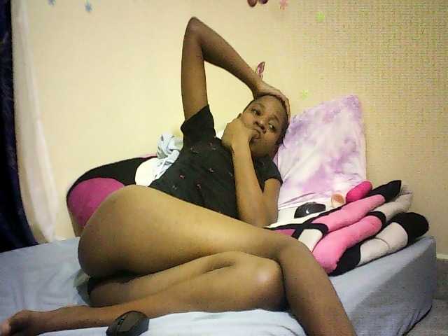 Blackfoxb live cam on BongaCams