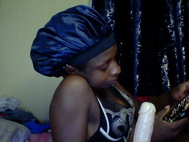 Blackfoxb live cam on BongaCams
