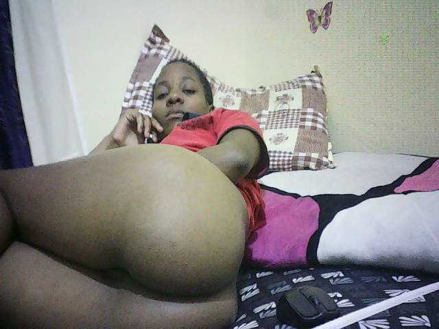 Blackfoxb live cam on BongaCams