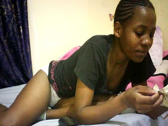 Blackfoxb live cam on BongaCams