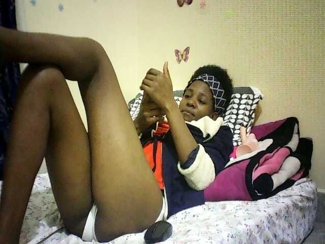 Blackfoxb live cam on BongaCams