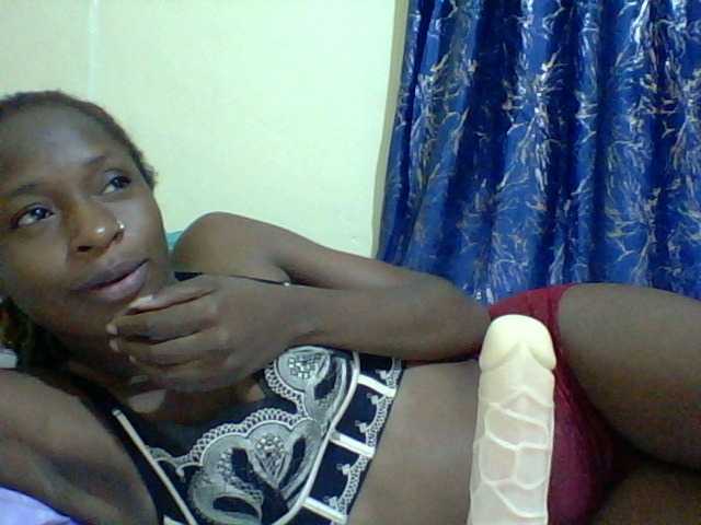 Blackfoxb live cam on BongaCams