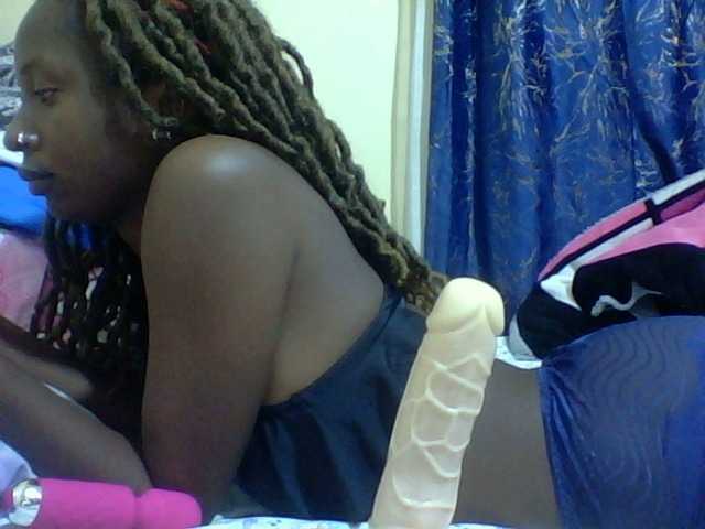 Blackfoxb live cam on BongaCams