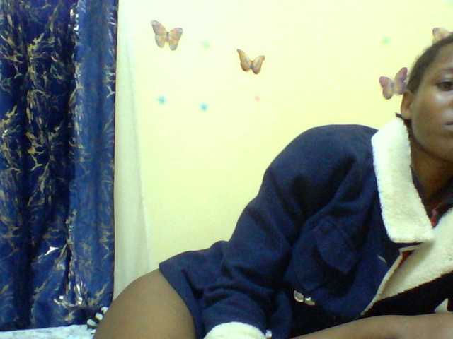 Blackfoxb live cam on BongaCams
