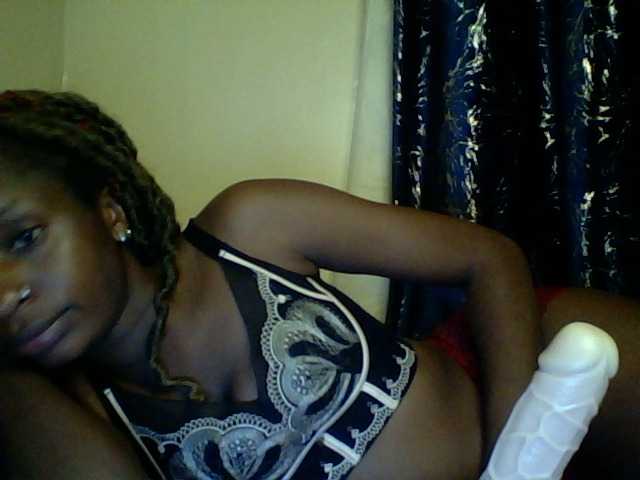 Blackfoxb live cam on BongaCams