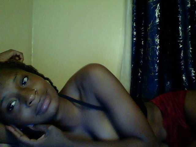 Blackfoxb live cam on BongaCams