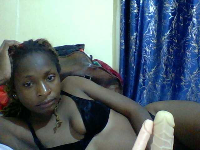 Blackfoxb live cam on BongaCams