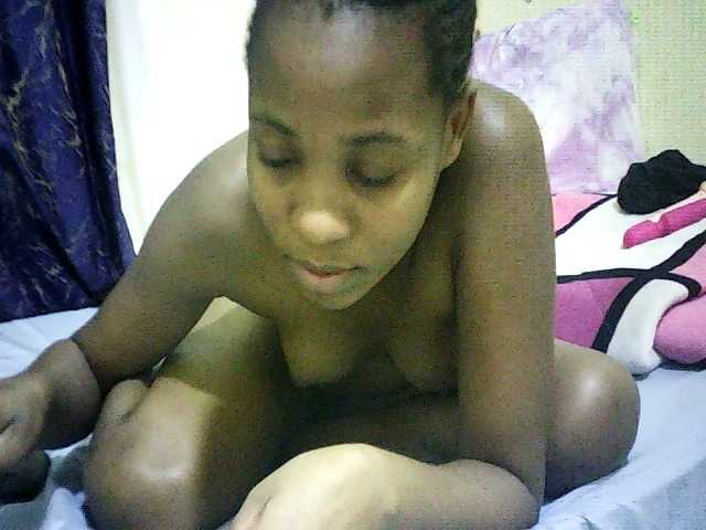 Blackfoxb live cam on BongaCams